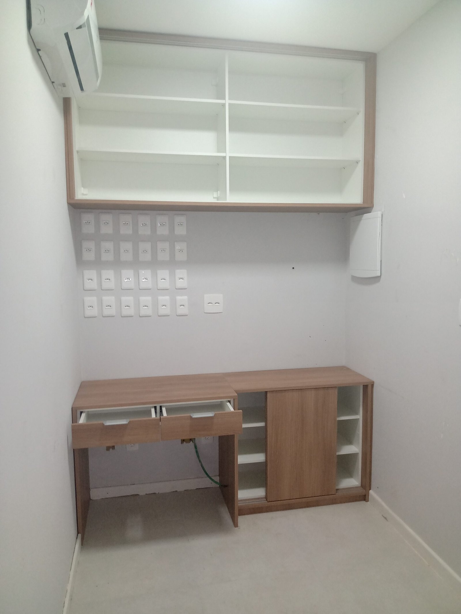 Marceneiro pontual faço orçamento todo Rio de Janeiro